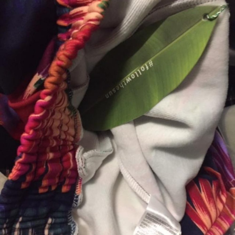 FARM Rio Colorful Toucan Sweatpants - Picture 15 of 15